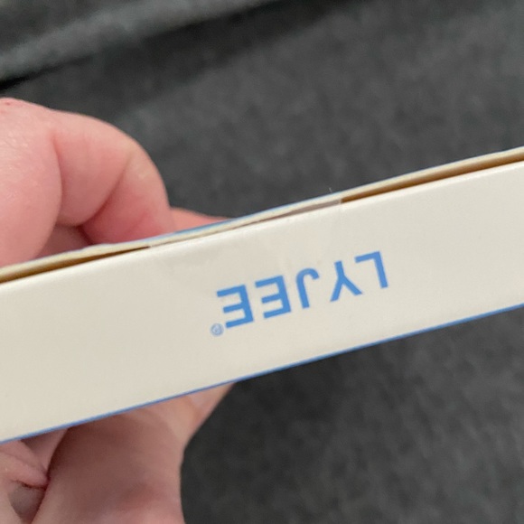 NWT/SEALED/UNOPENED LYJEE Anti Nausea Bands Motion Morning Sickness Wristbands - Picture 4 of 4